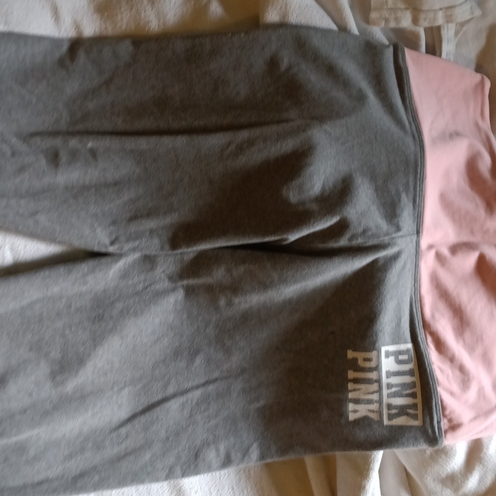 Pink vs Capri's